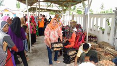 Disperindagkop Aceh Besar Gelar Pasar Murah